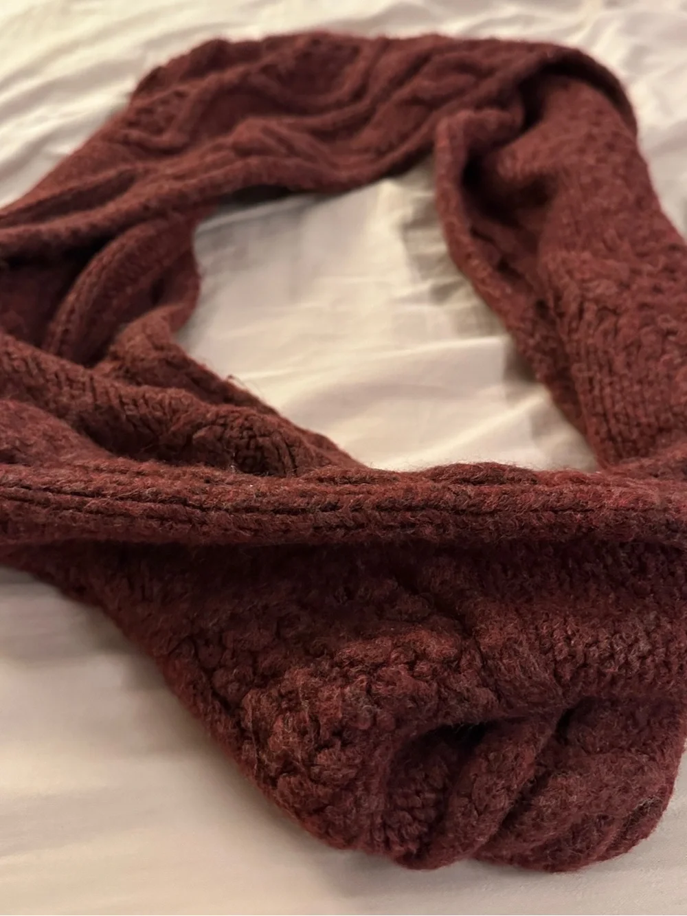 Old Navy Cable Knit Infinity Scarf - Burgundy
